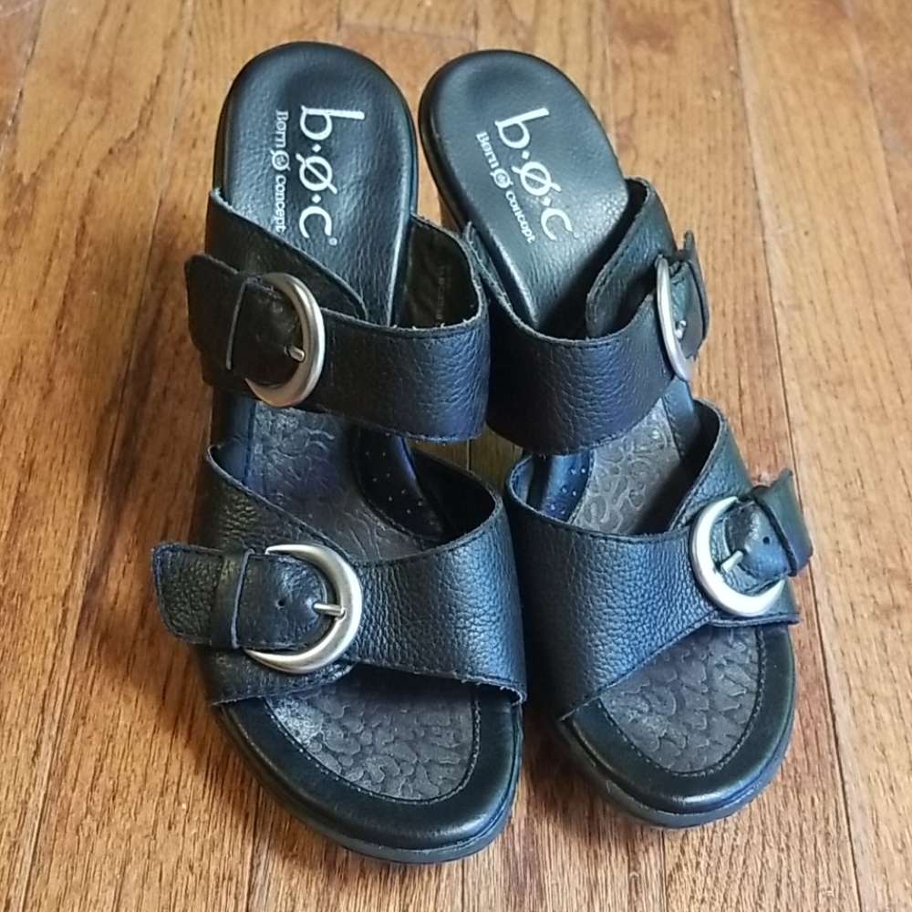 Black strappy sandals by boc size 8